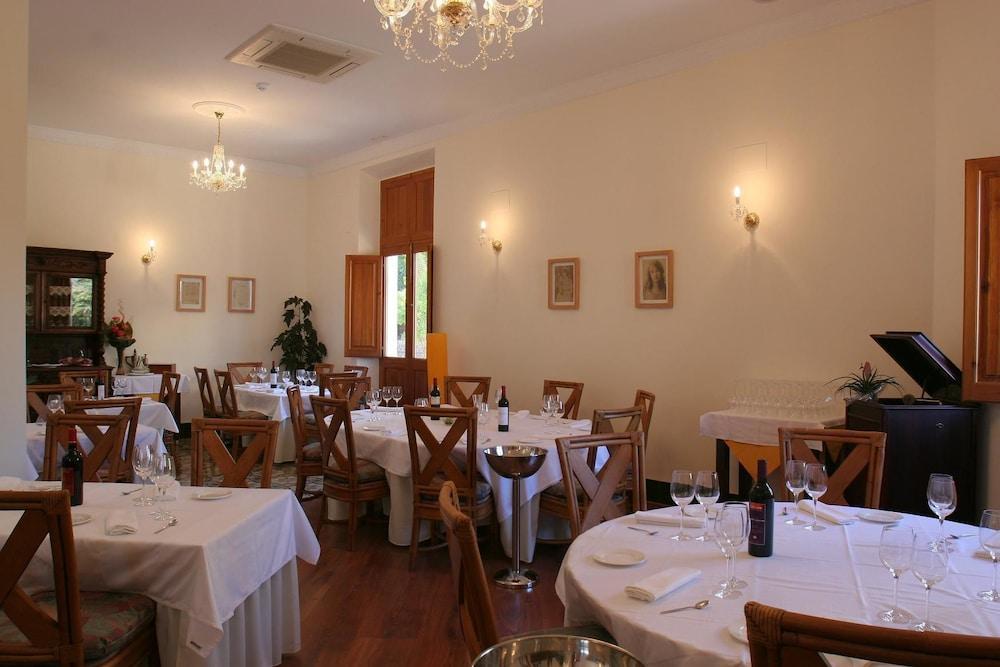 Hotel Restaurante Casa Julia Парсент Экстерьер фото