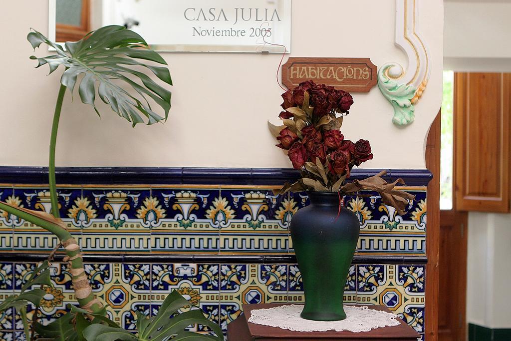 Hotel Restaurante Casa Julia Парсент Экстерьер фото